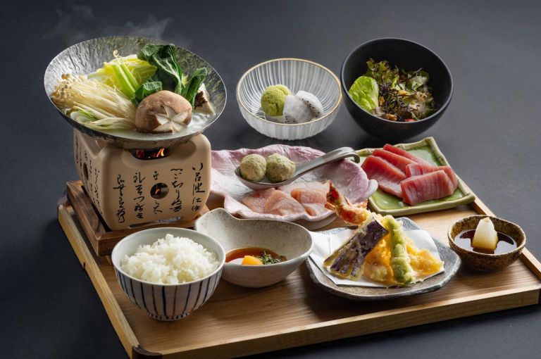 Lunch Selection｜SURF AND TURF HOT POT